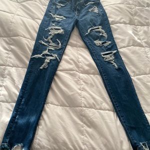 Size 6 regular American eagle skinny jeans